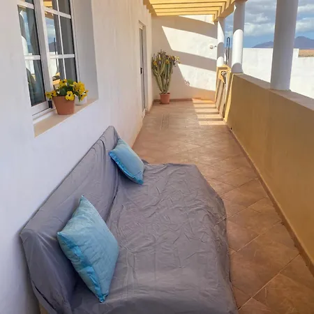 Apartment 'arriba' - Luminous Flat In The Middle Of Fuerteventura *